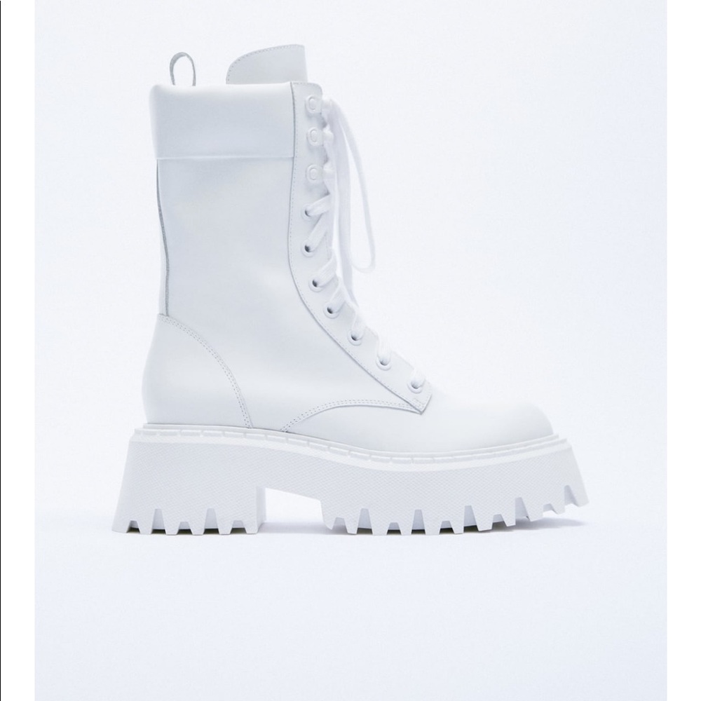 NWT Zara white lug sole combat lace-up leather ankle boots
